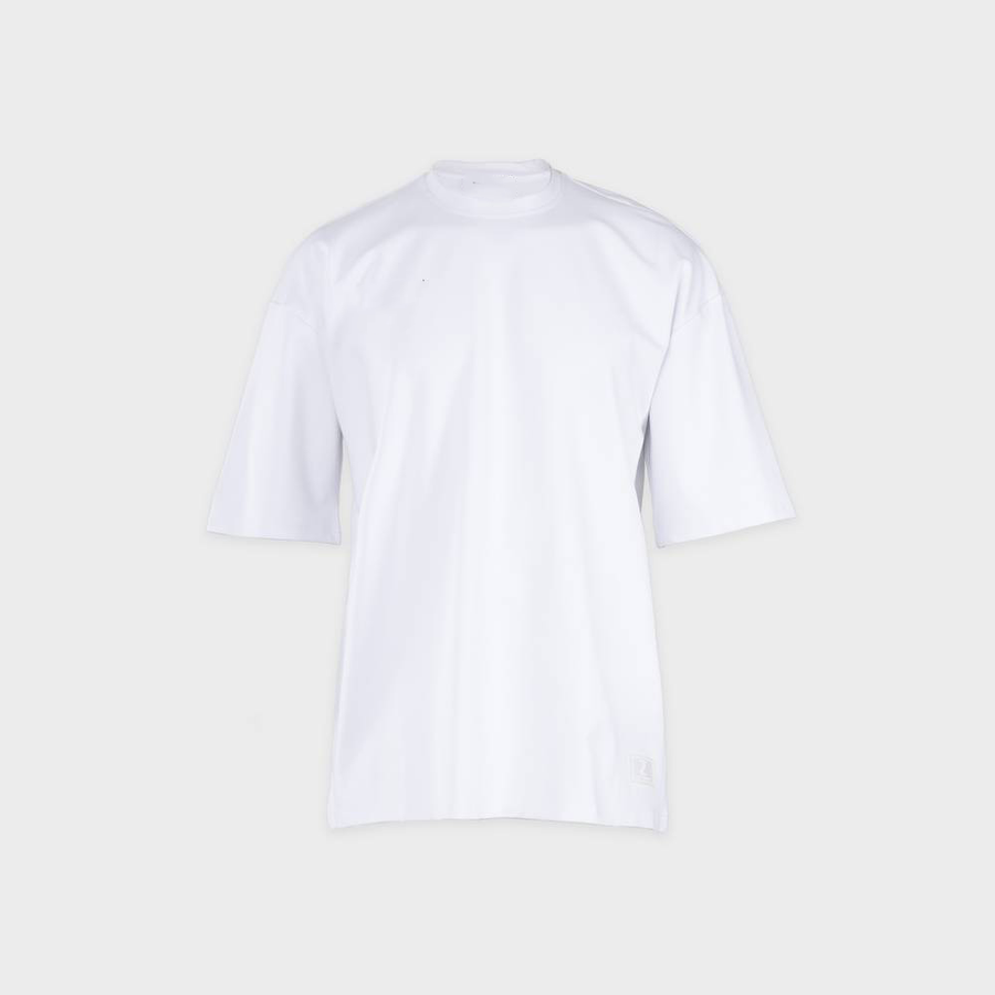 Playful Characters T-Shirt – تيشيرت شخصيات مرحة برسوم فنية لطيفة