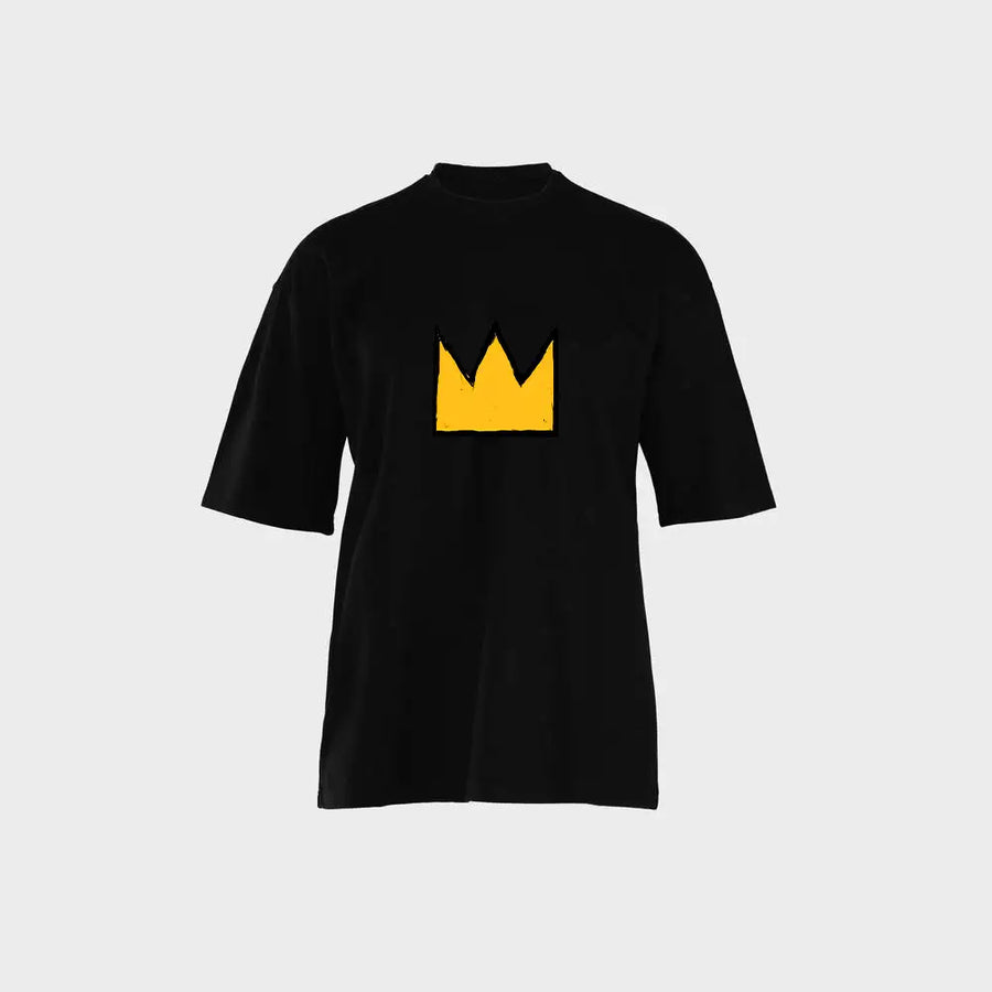 T-Shirt – Minimal Gold Crown Graphic | NOVUS تيشيرت تاج ذهبي مينيمل